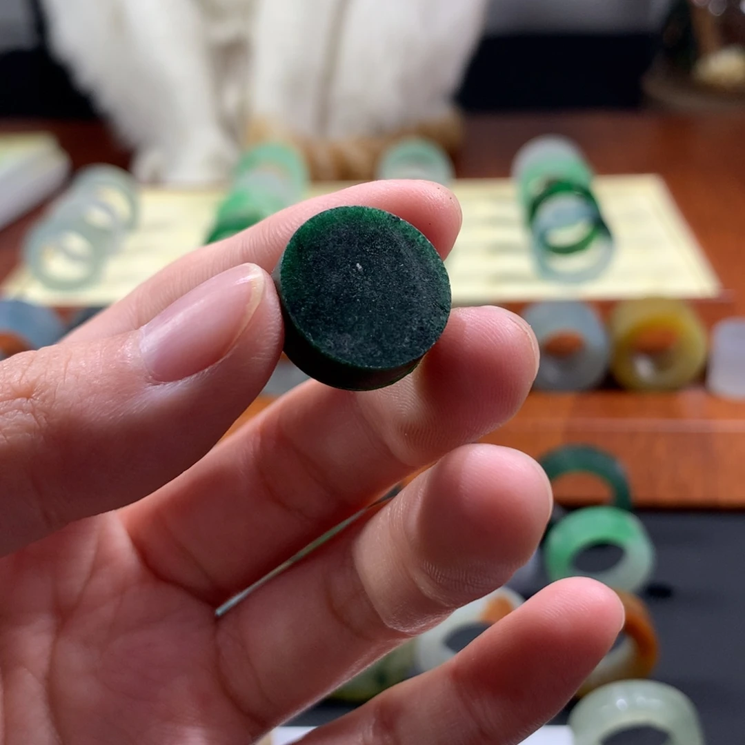 定制翡翠未镶嵌跳*糖