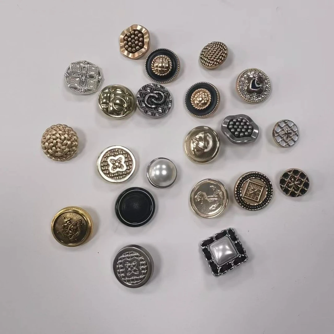 皮艺装饰，皮条，皮扣子磁吸扣及五金扣子辅料