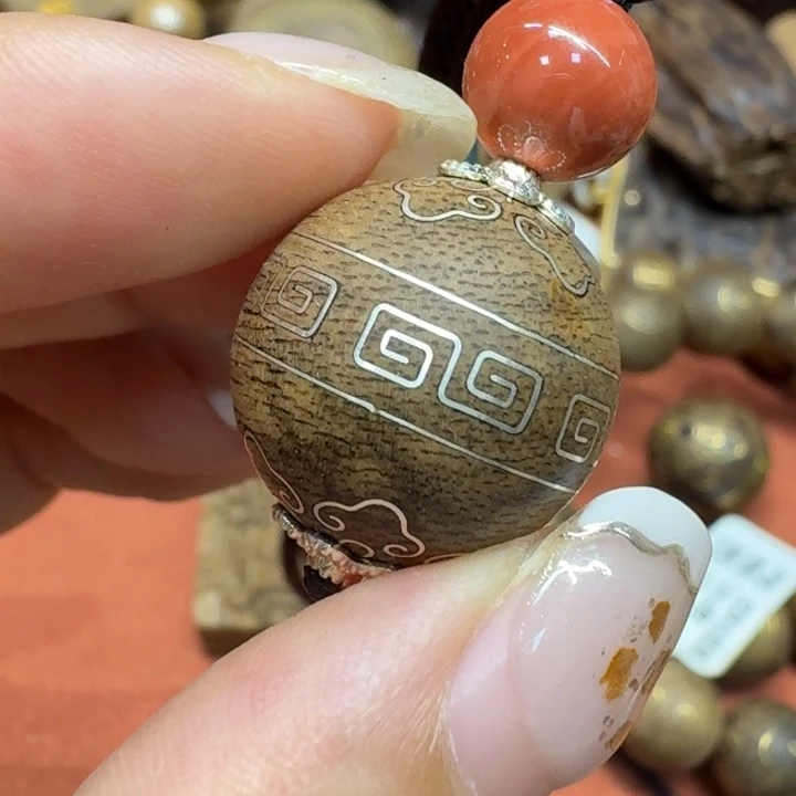 大叶紫檀（黑酸枝木类）
