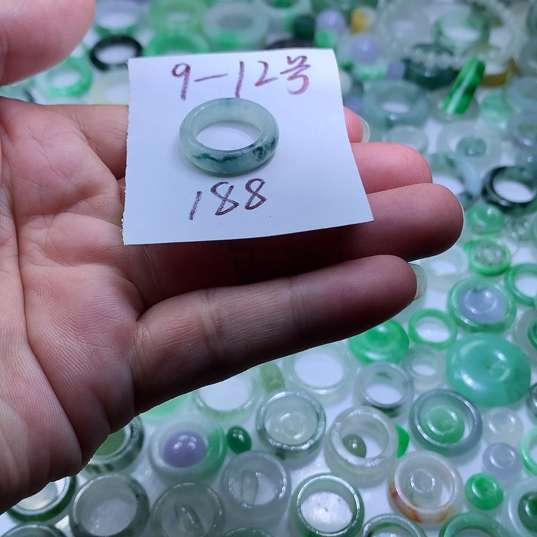 未镶嵌定制翡翠翡翠