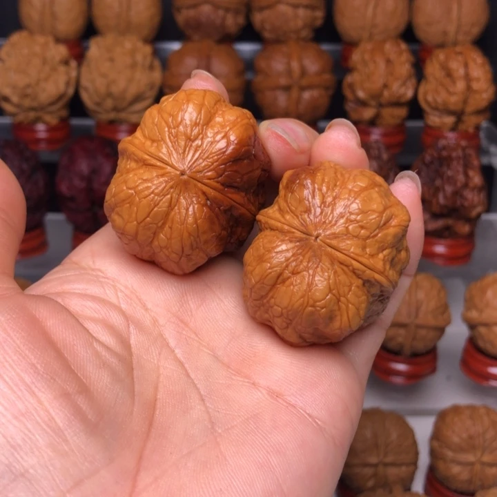 二***里吊坠文玩核桃357七彩梅花蟾