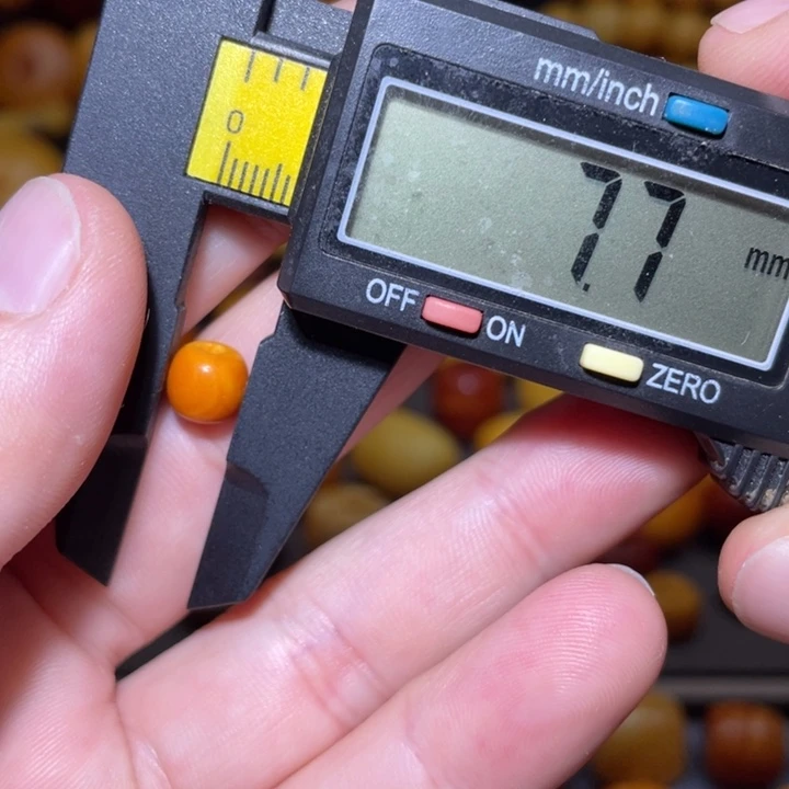 琥珀未镶嵌裸石墩子