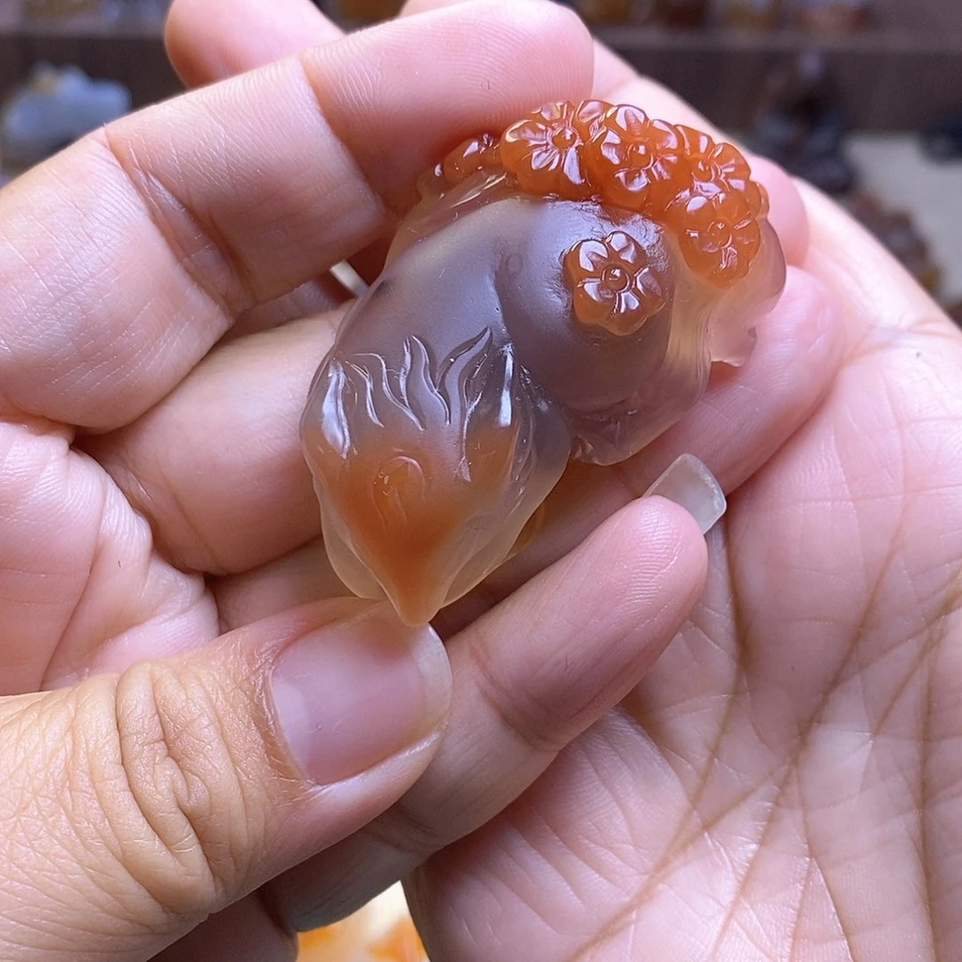 秋***浅未镶嵌颈饰玛瑙/玉髓