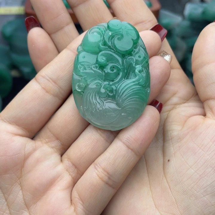 石英质玉颈饰未镶嵌