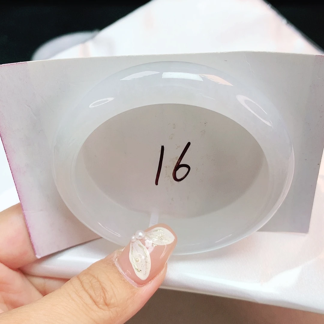 翡翠未镶嵌手镯正圈52