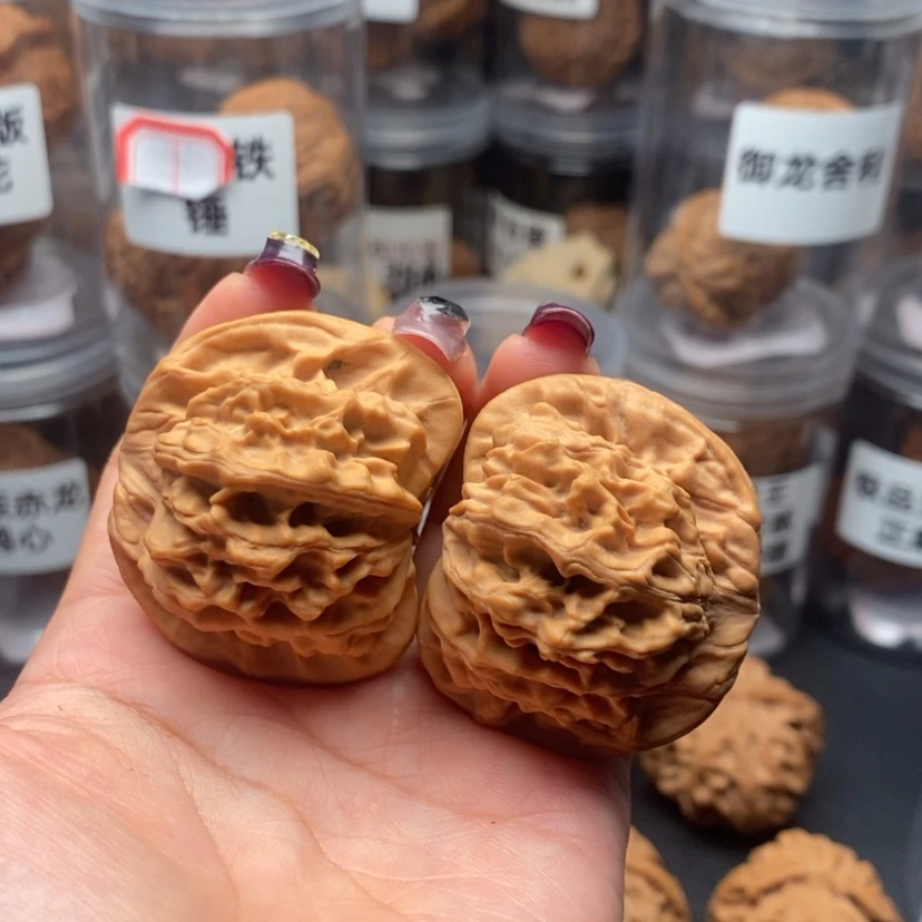 【闪购商品】吊坠文玩核桃长****育天地