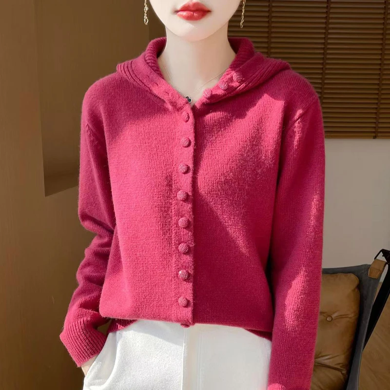 玫红色连帽单排扣针织开衫女冬季2024新款高级感显白长袖毛衣外套