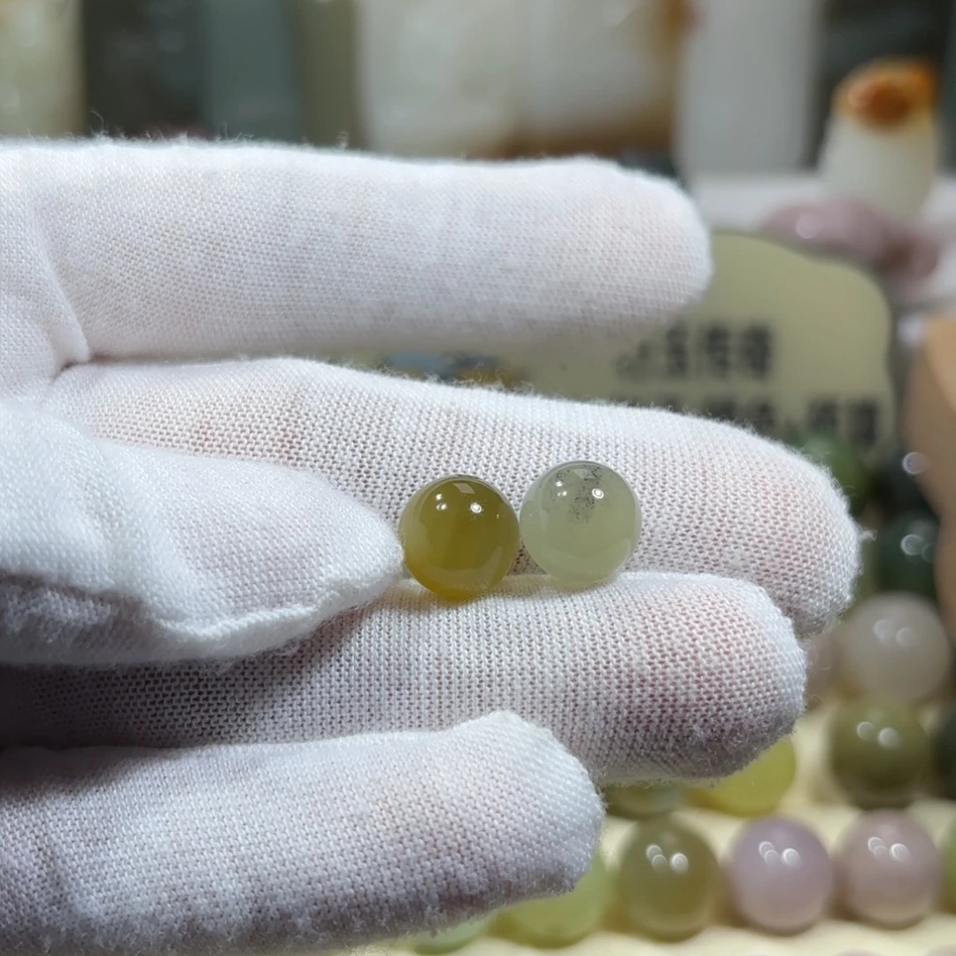 和田玉未镶嵌珠宝半成品卡10单珠2颗