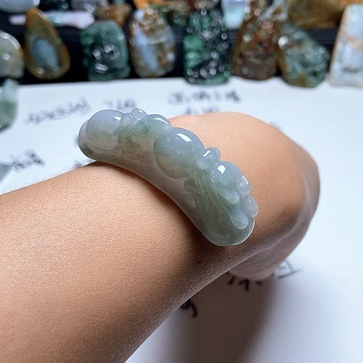 翡翠未镶嵌颈饰翡翠a货