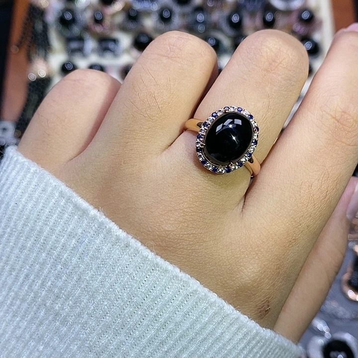 18K金镶嵌戒指翡翠