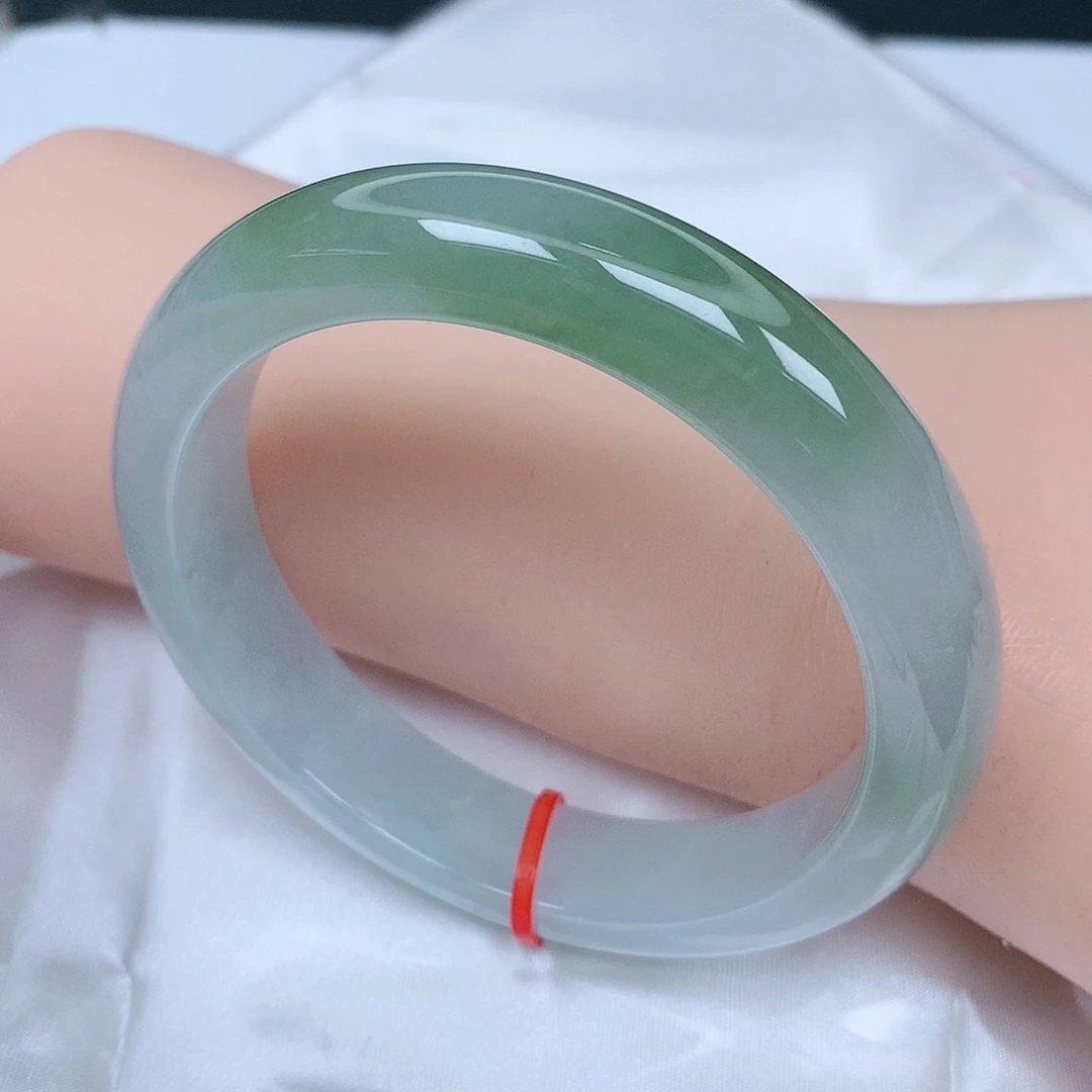 【闪购商品】翡翠手镯未镶嵌，57