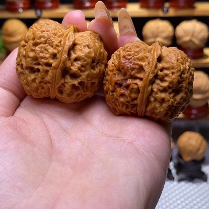 文玩核桃把件门蹲元宝30