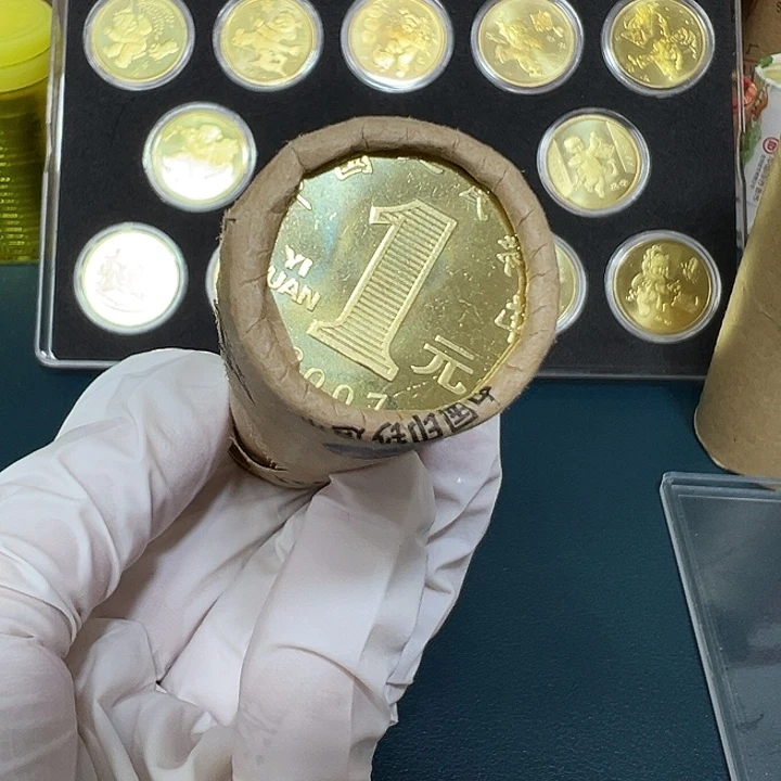 其他普通金属一轮生肖猪一卷