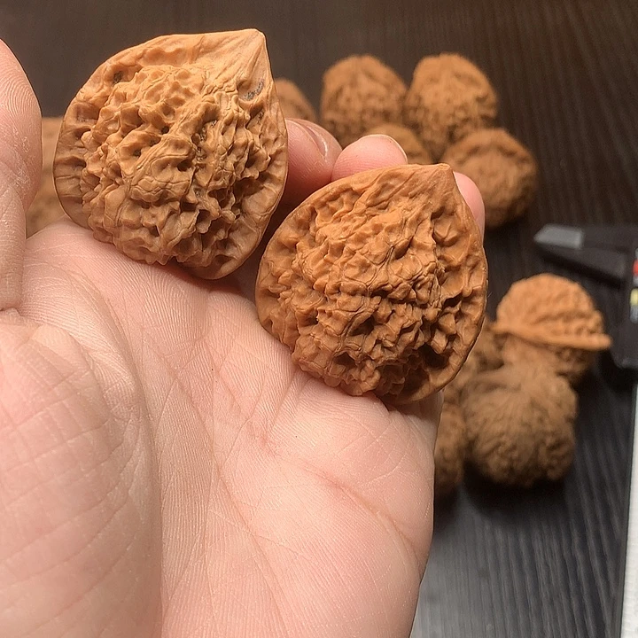 黑****文玩核桃吊坠官帽