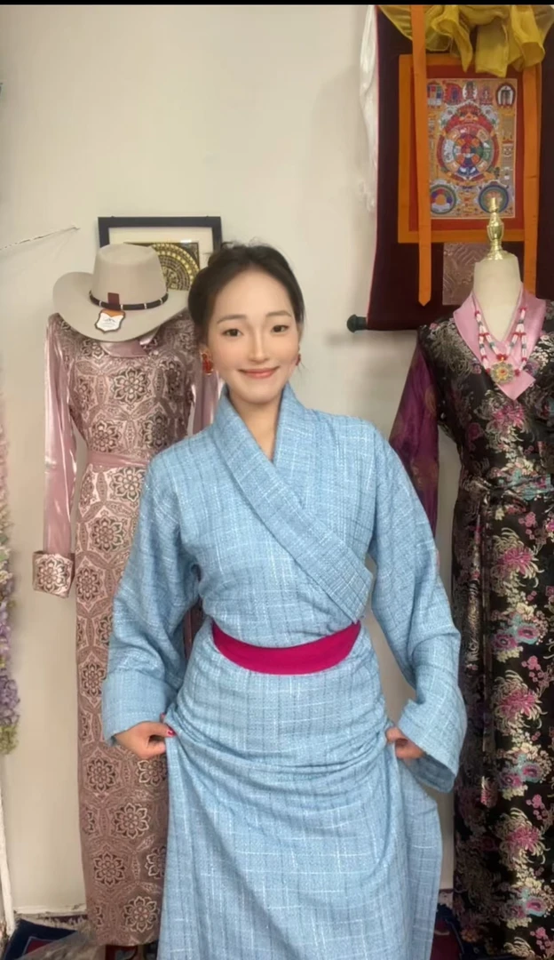 新款民族风时尚藏服高端垂感料舒适