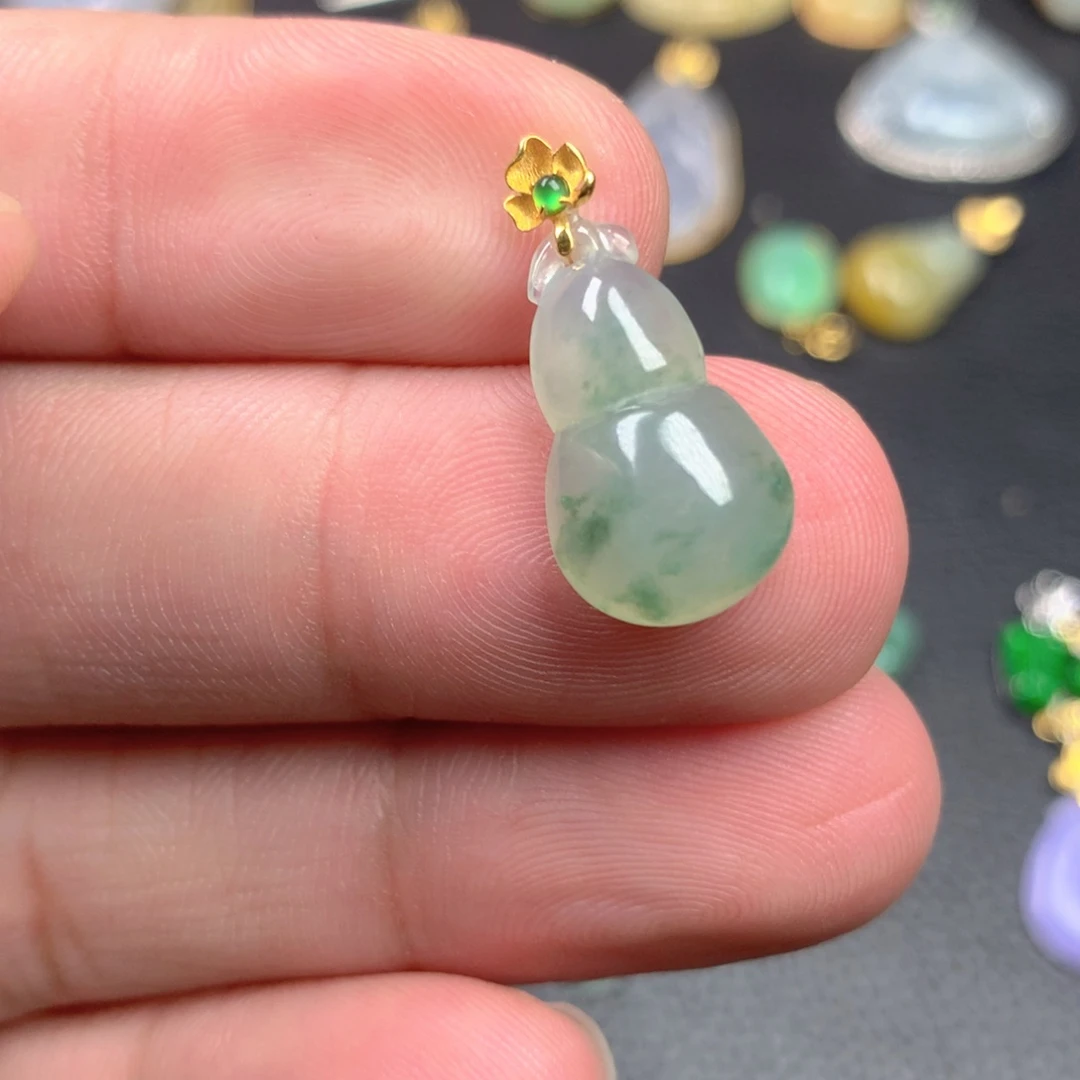 【闪购商品】颈饰18K金镶嵌翡翠翡翠