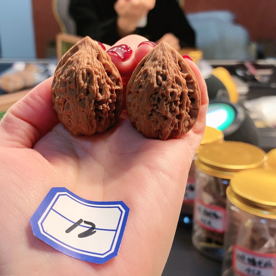 【闪购商品】吊坠文玩核桃吸血鬼 29尺