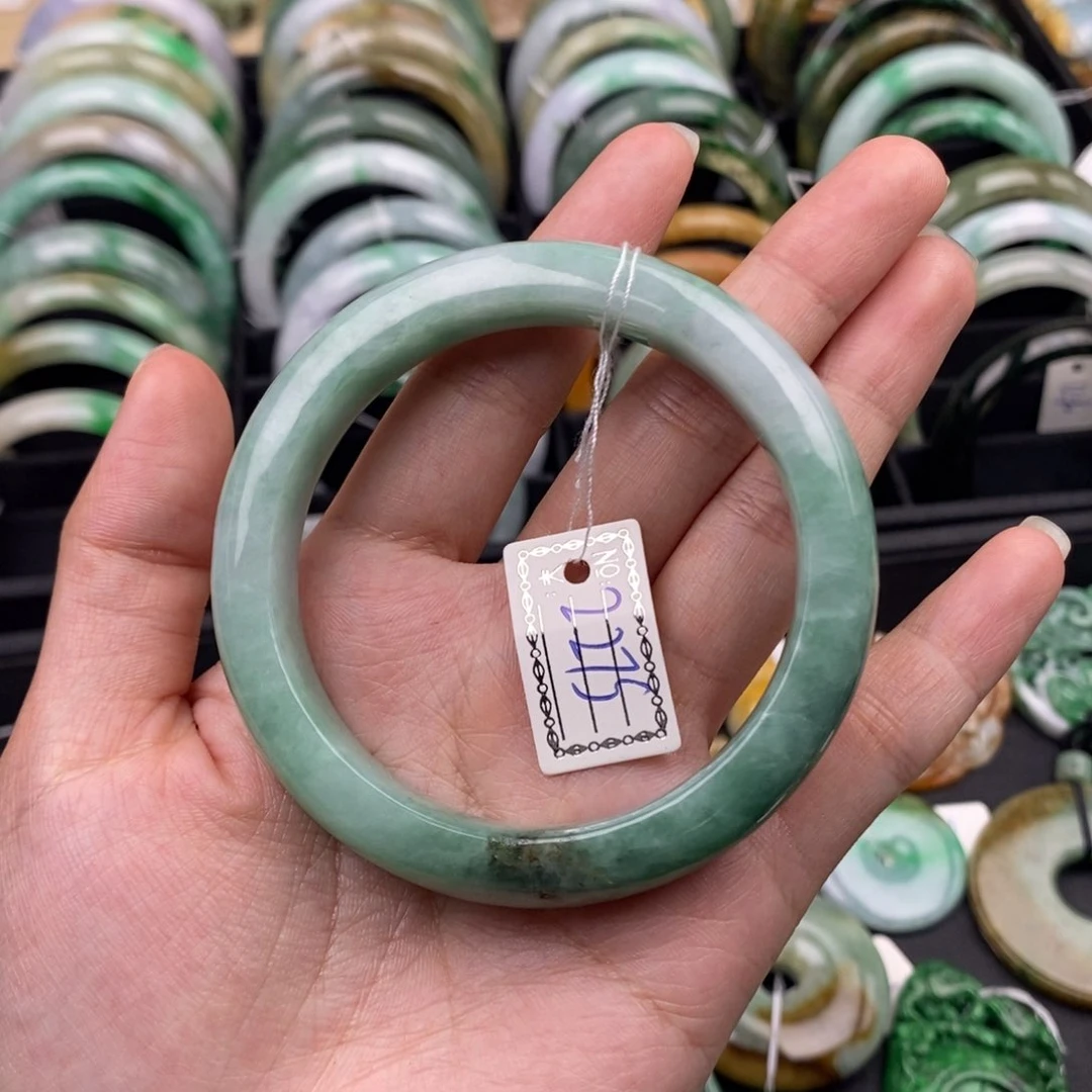 翡翠颈饰未镶嵌55.5圈口 25号