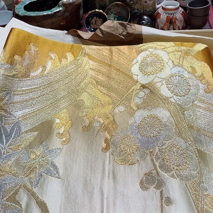 瓷片在你身边的人是你