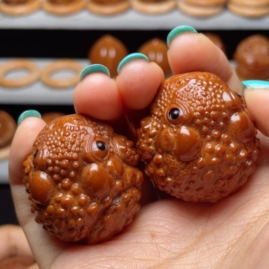 吊坠橄榄核金蟾手球3.5