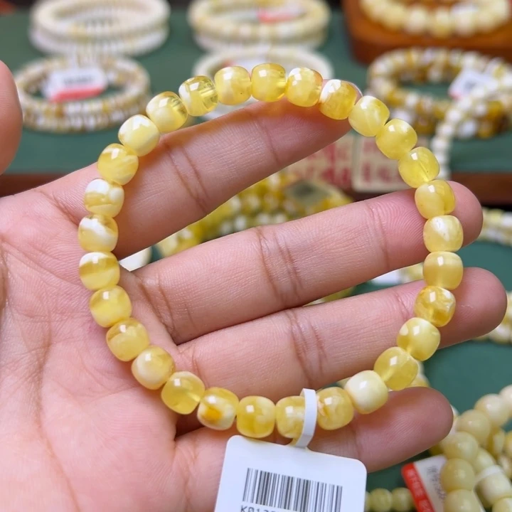 蜜蜡未镶嵌珠宝奇石