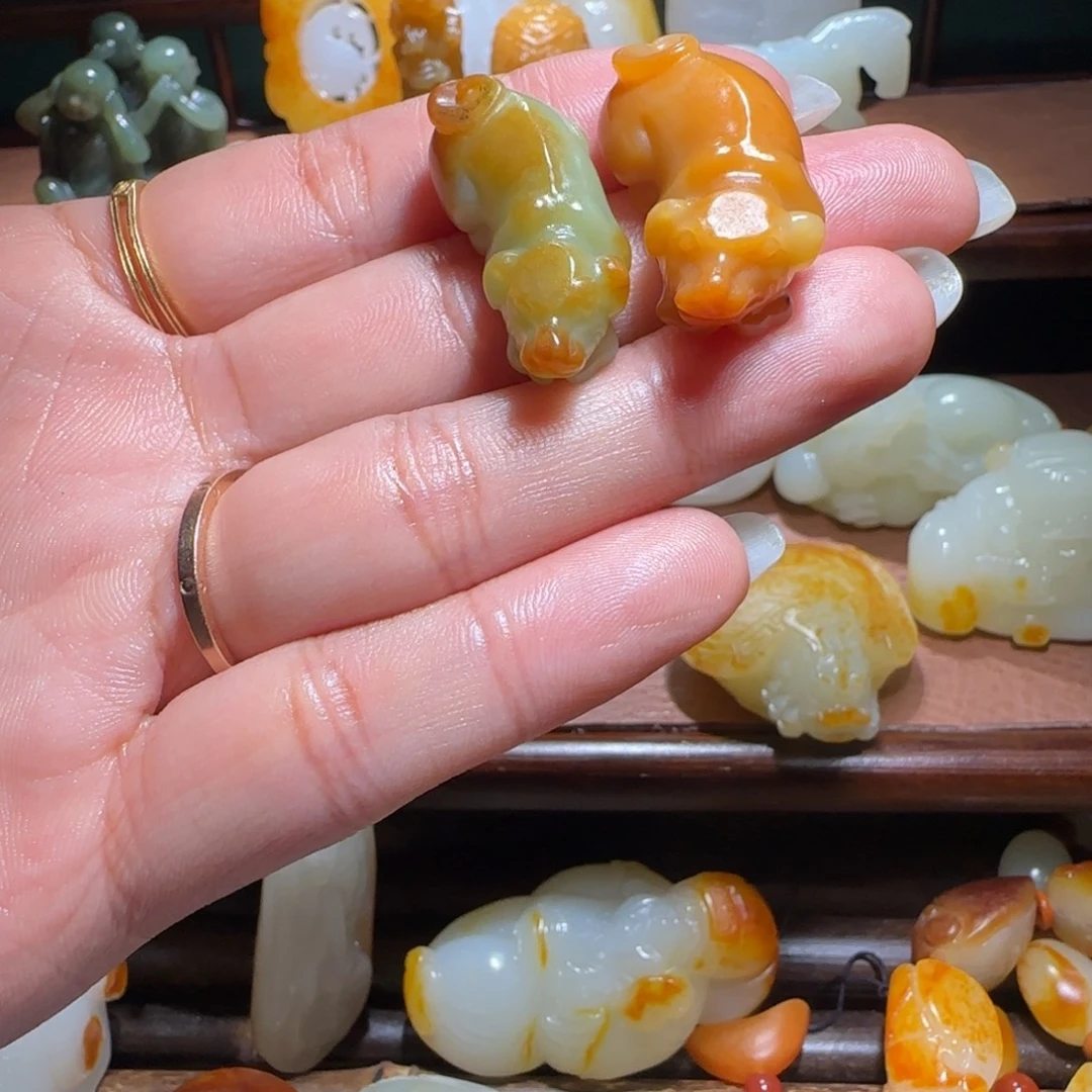 和田玉未镶嵌挂件