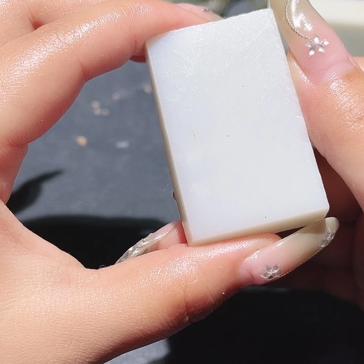 和田玉（糖玉）未镶嵌珠宝奇石