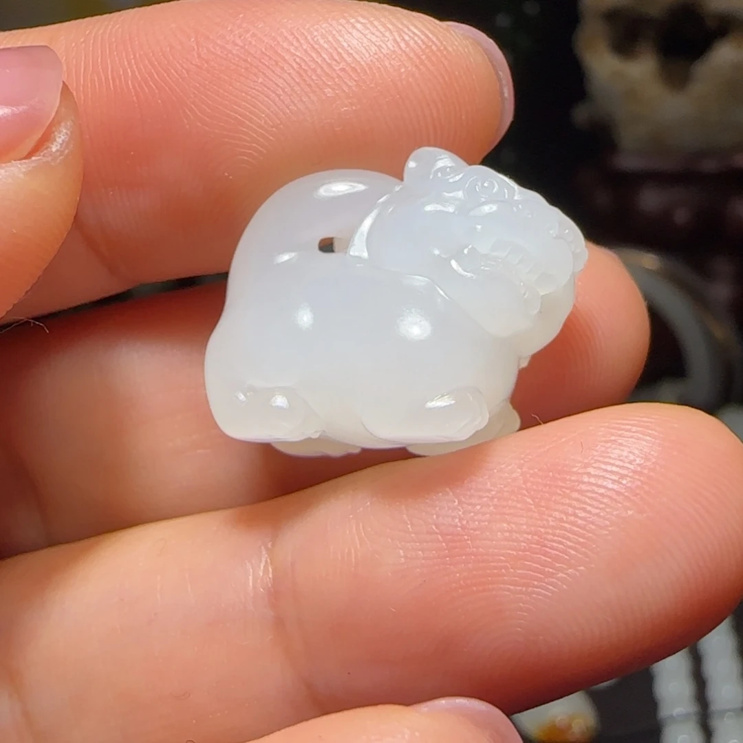 绝***局和田玉（糖玉）未镶嵌颈饰