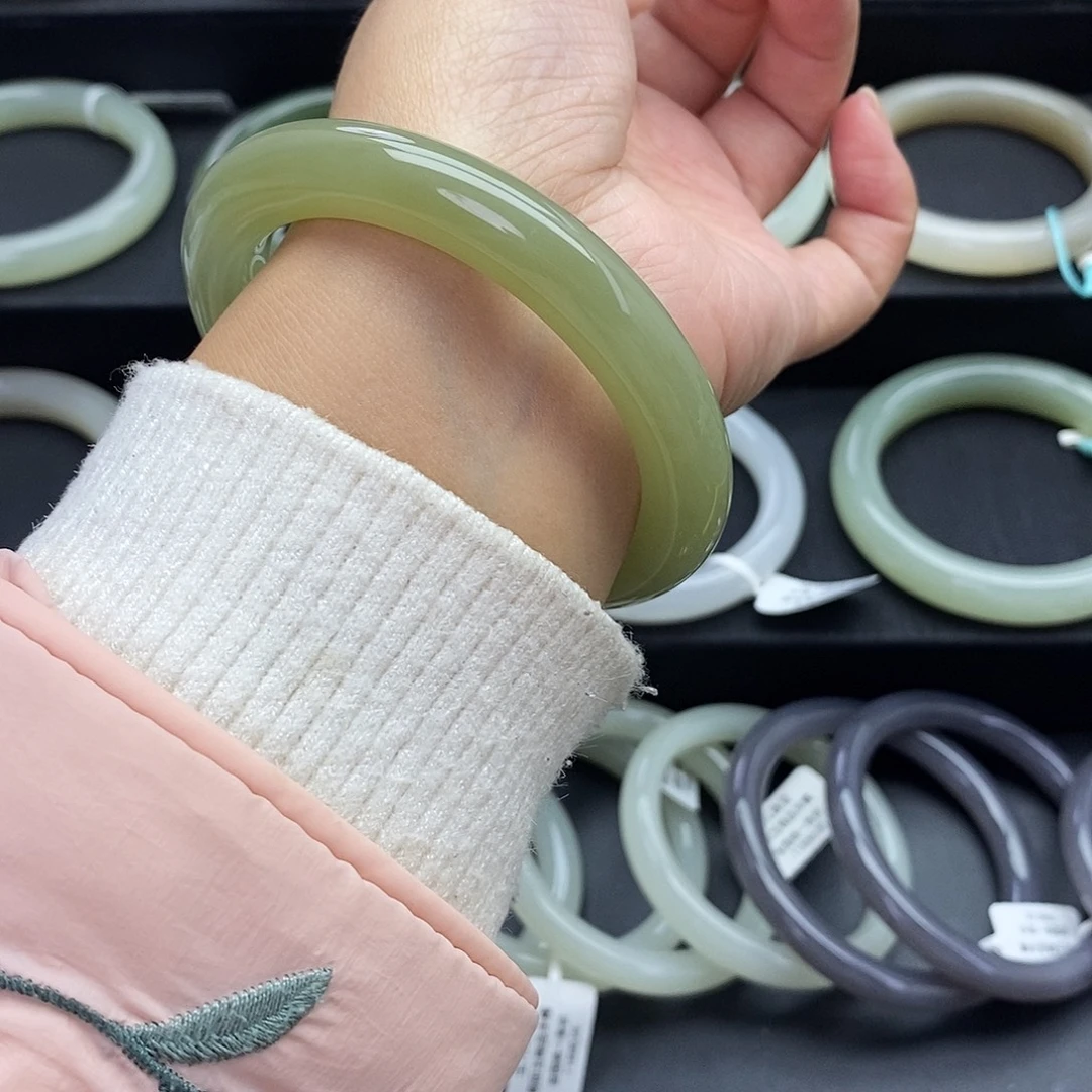 和田玉未镶嵌珠宝奇石和田玉手镯56.57