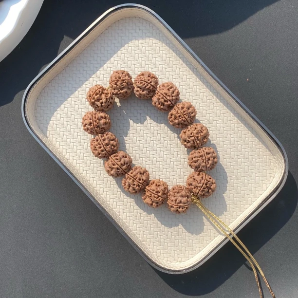 【深山玉石梅花】超头治愈系纯正原生态玉石质地立双龙纹质地通透