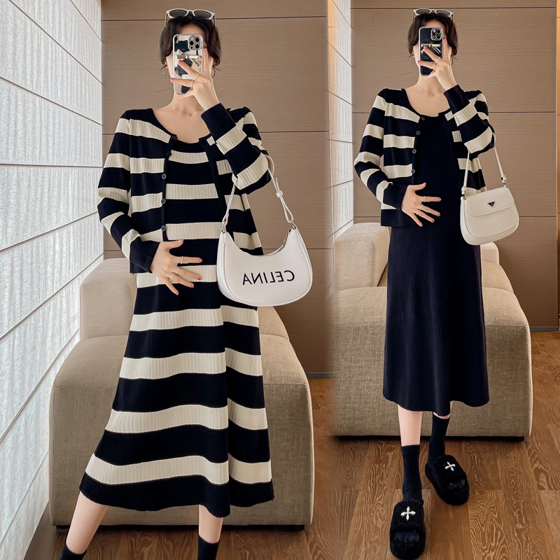 时髦孕妇装新款网红时尚条纹开衫时尚条纹吊带裙显瘦针织孕妇套装