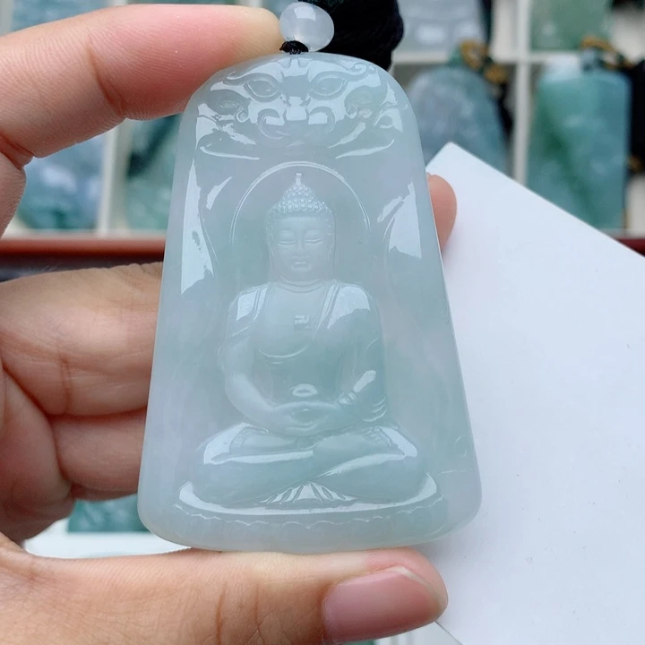 颈饰未镶嵌翡翠大日如来