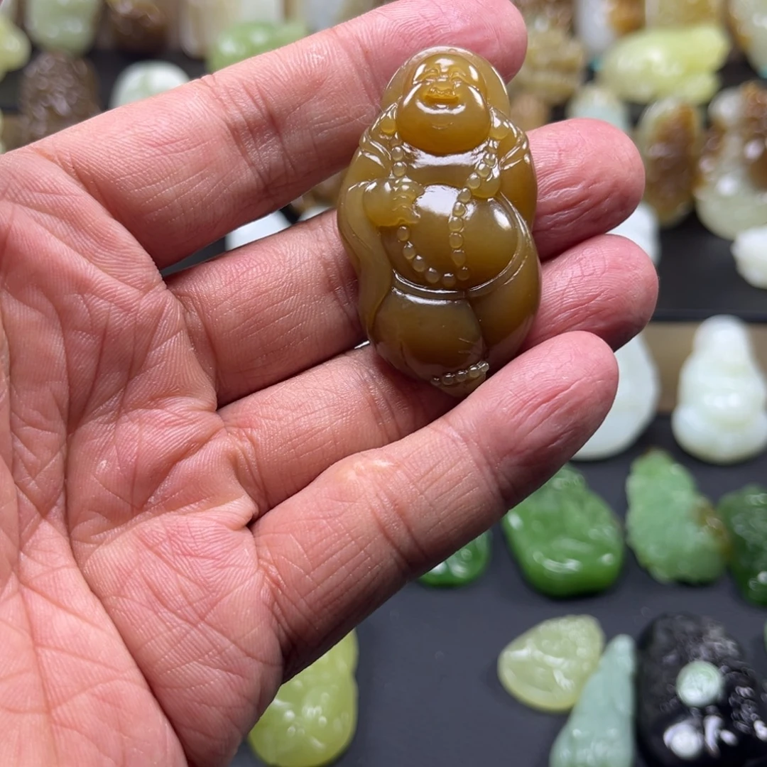 和田玉（糖玉）未镶嵌颈饰