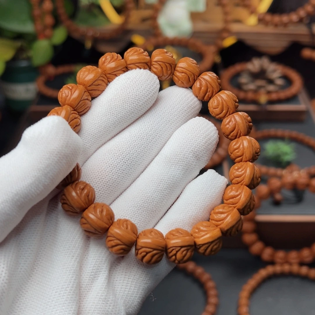 吊坠桃核1.3盘龙爆肚手串