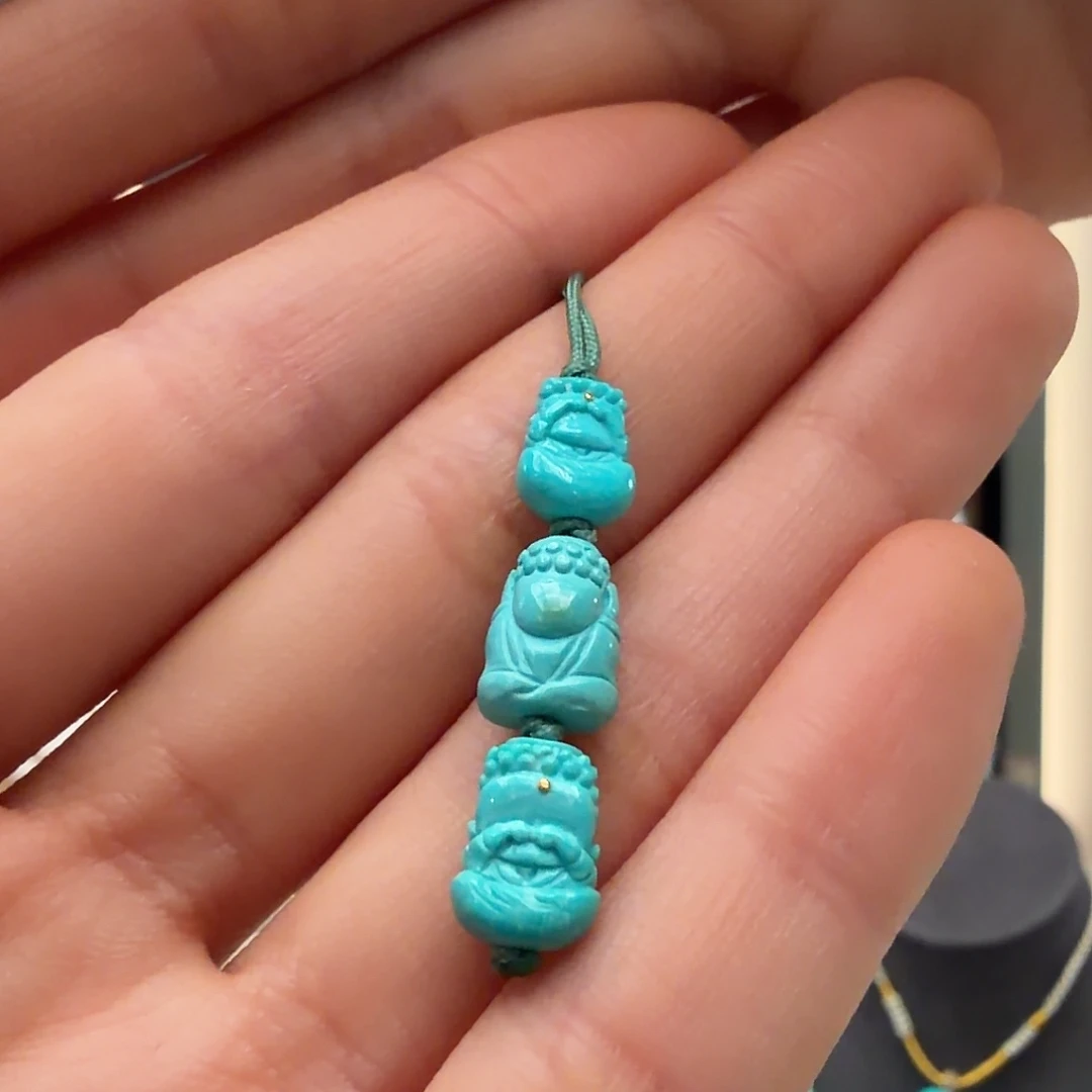 绿松石未镶嵌颈饰