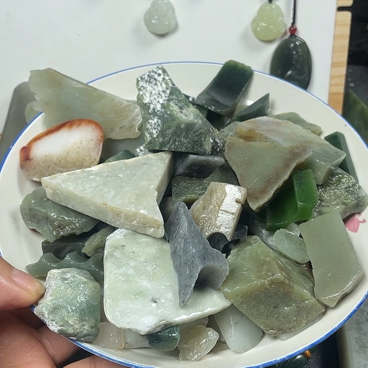 和田玉未镶嵌珠宝半成品