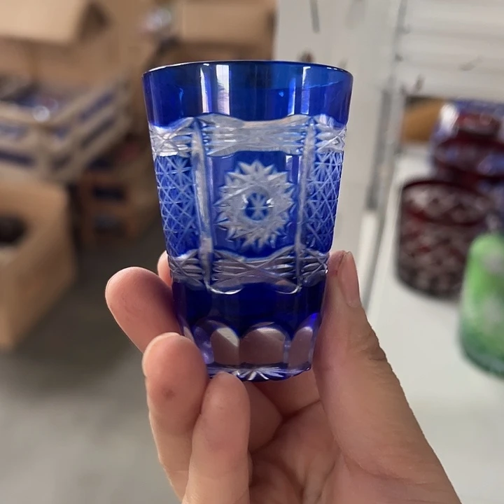 平底款水晶玻璃微瑕一个