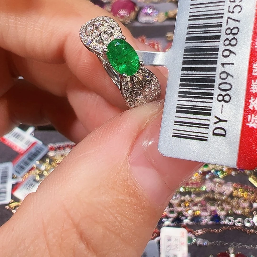 银S925镶嵌祖母绿珠宝奇石