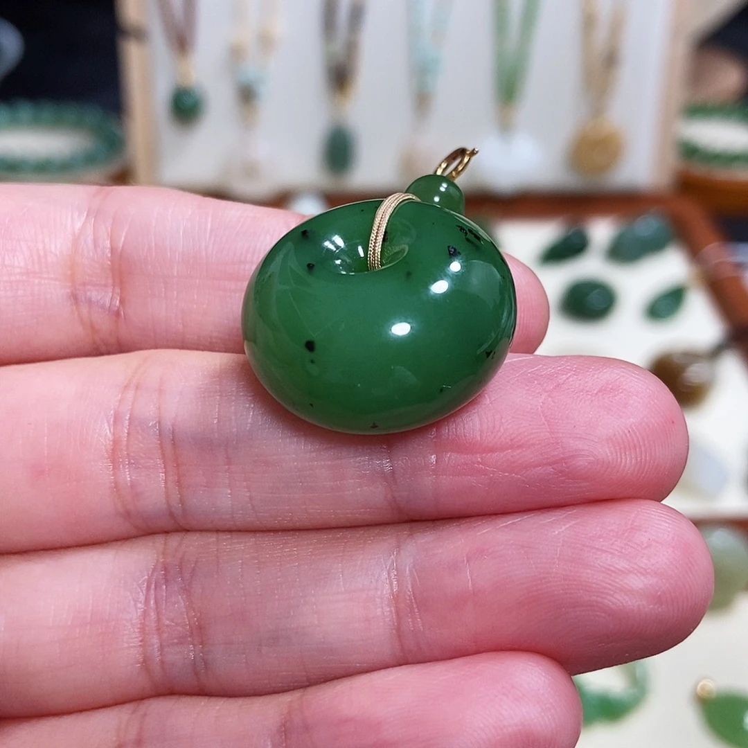 未镶嵌和田玉耳饰