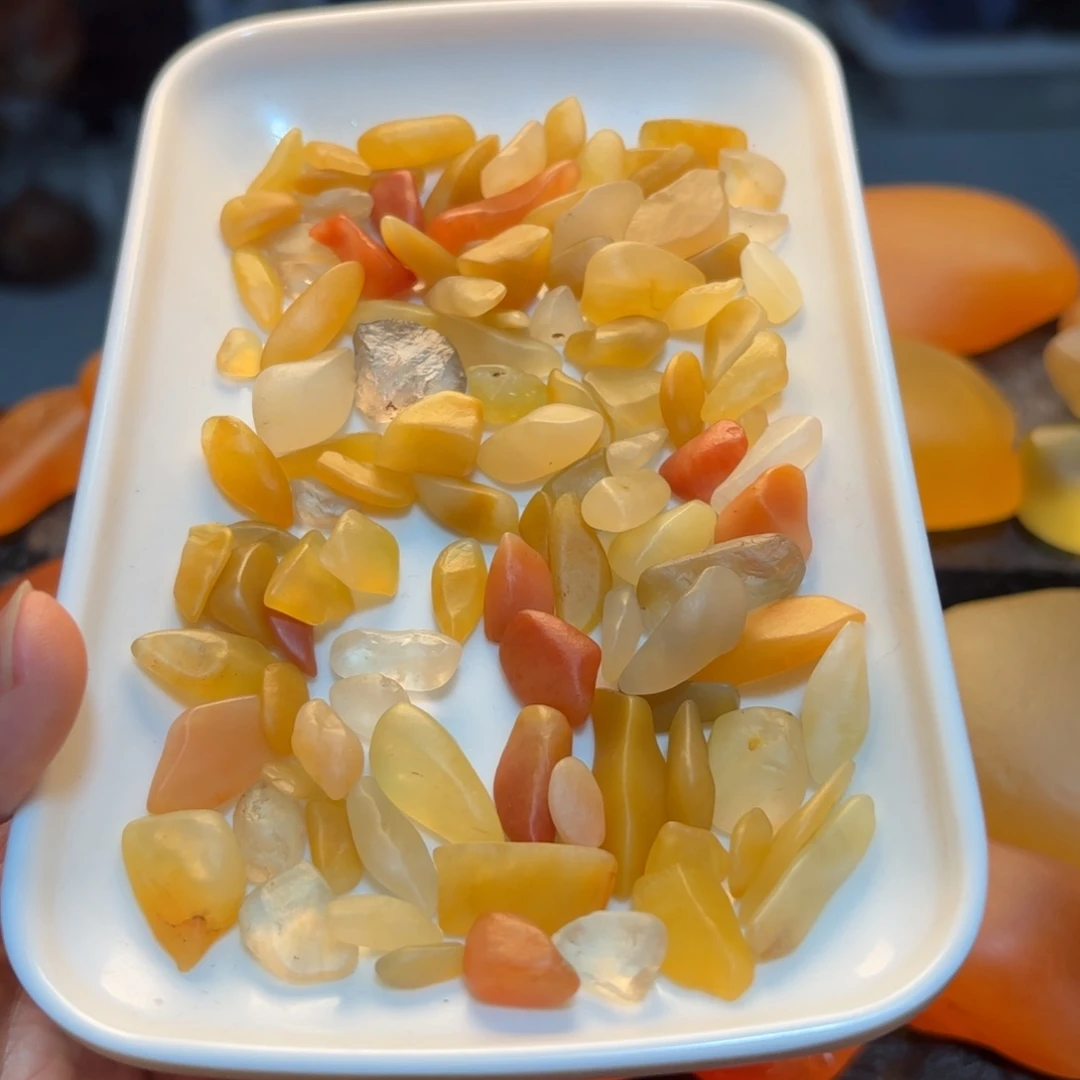 霸***王未镶嵌裸石石英岩玉