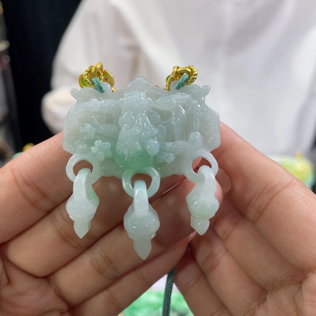 翡翠颈饰未镶嵌代编织