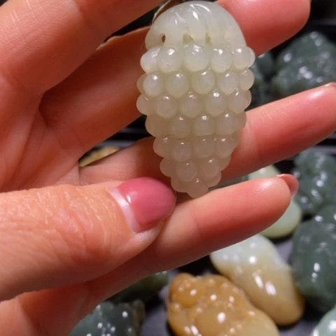 未镶嵌和田玉（糖玉）珠宝奇石