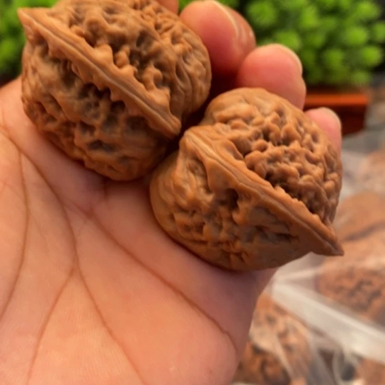 【闪购商品】文玩核桃吊坠凤凰台