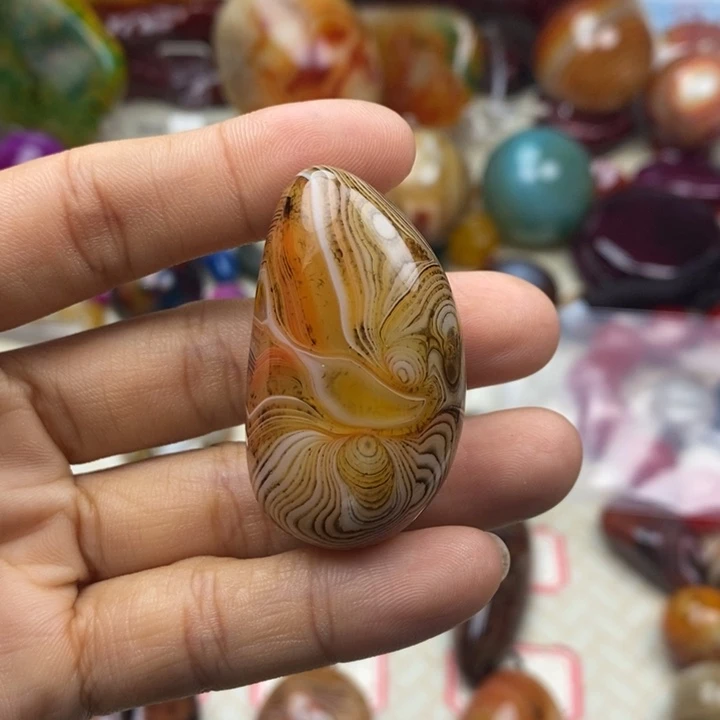 探***道玛瑙/玉髓未镶嵌颈饰