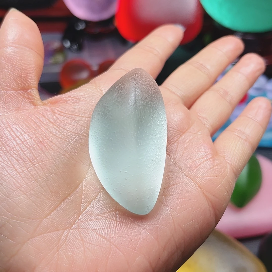 北疆彩色随形彩石