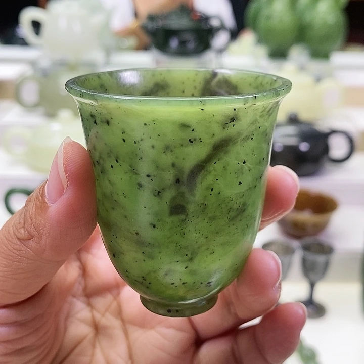 未镶嵌和田玉挂件茶杯60m l
