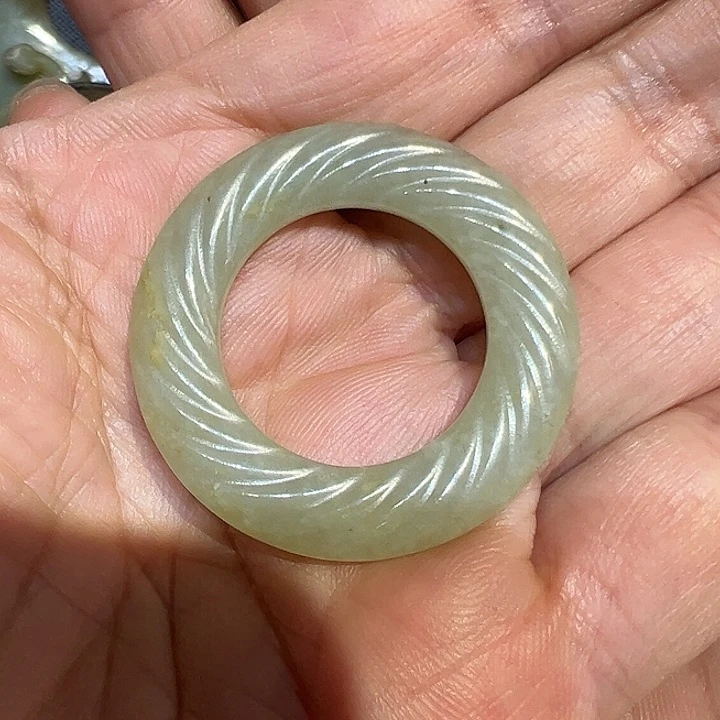 和田玉（糖玉）挂件未镶嵌鼎****电