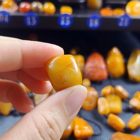 田黄石他****e田黄石珠子