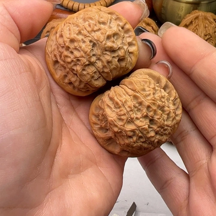 文玩核桃把件静39血麒麟