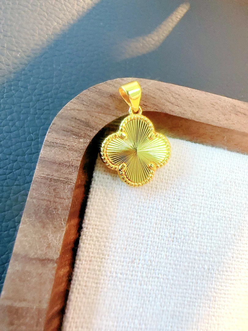 吊坠 黄色经典车花四叶草吊坠6005